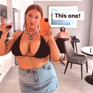 hayley-aurisch Nude OnlyFans Leaks