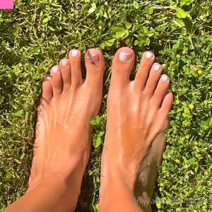 herathletefeetxo Nude OnlyFans Leaks