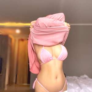 hijab-camilla Nude OnlyFans Leaks