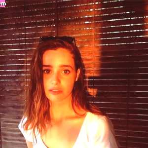 holly-earl Nude OnlyFans Leaks