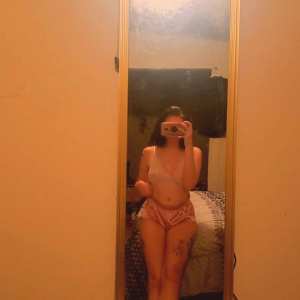 honey-girl Nude OnlyFans Leaks