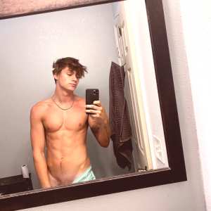 hungodeyfree Nude OnlyFans Leaks