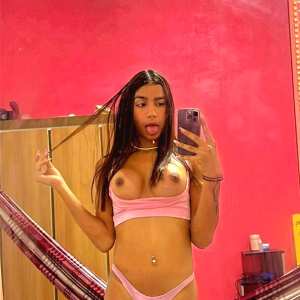 iasmin-rodrigues Nude OnlyFans Leaks