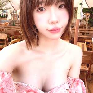 imyuiichann Nude OnlyFans Leaks