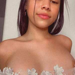 isabel-salazar Nude OnlyFans Leaks