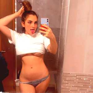 isabella-rivas Nude OnlyFans Leaks