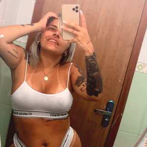 izabela-paiva Nude OnlyFans Leaks