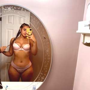 janae-girard Nude OnlyFans Leaks