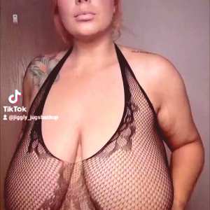 jiggly-jugs-xx Nude OnlyFans Leaks