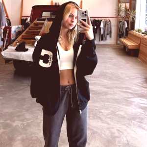 jordyn-jones-18 Nude OnlyFans Leaks