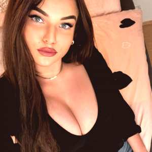 julia-williams Nude OnlyFans Leaks