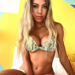 jully-lovfree-1 Nude OnlyFans Leaks