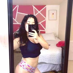 k-skye13 Nude OnlyFans Leaks