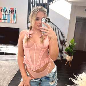 karissa-duncan Nude OnlyFans Leaks