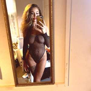 karolina-martyna Nude OnlyFans Leaks