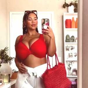 katelyn-folasade Nude OnlyFans Leaks