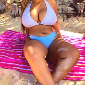 katelyn-folasade Nude OnlyFans Leaks