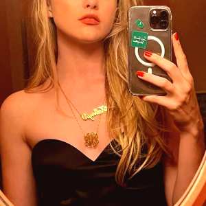 kathryn-newton Nude OnlyFans Leaks