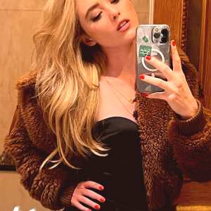 kathryn-newton Nude OnlyFans Leaks