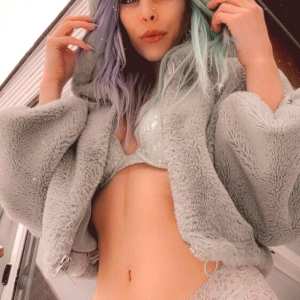 katylagray Nude OnlyFans Leaks