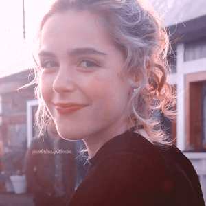 kiernan-shipka Nude OnlyFans Leaks