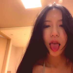 kimjeewoo529 Nude OnlyFans Leaks