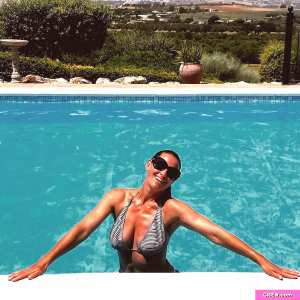 kirsty-gallacher Nude OnlyFans Leaks