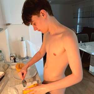 kleinenvlad-free Nude OnlyFans Leaks