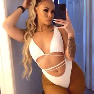 krissy-mechelle Nude OnlyFans Leaks