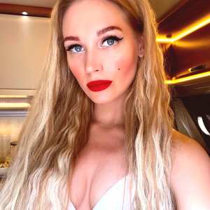 kristina-asmus Nude OnlyFans Leaks