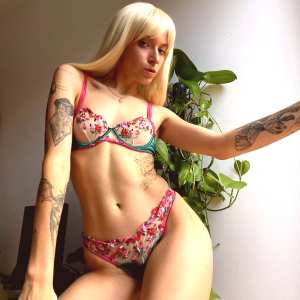 l-alicebbgirl-l Nude OnlyFans Leaks