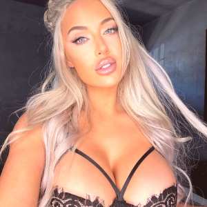 lacikaysomers Nude OnlyFans Leaks