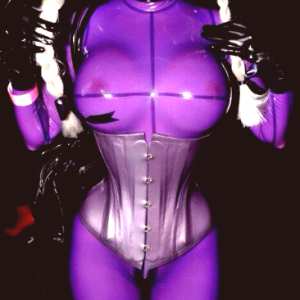 latex-lucy Nude OnlyFans Leaks