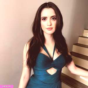 laura-marano Nude OnlyFans Leaks