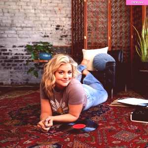 lauren-alaina Nude OnlyFans Leaks