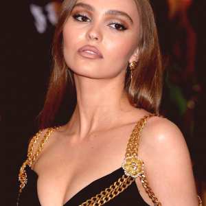 lily-rose-depp Nude OnlyFans Leaks