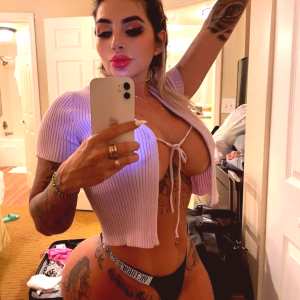 lis-valderrama Nude OnlyFans Leaks