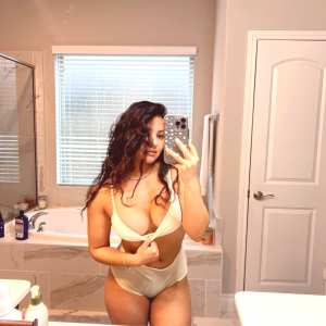 lit-lys Nude OnlyFans Leaks