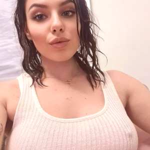 littlemisstrish Nude OnlyFans Leaks