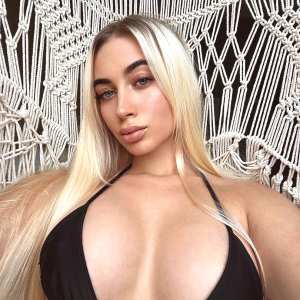 lolaa-fansvip Nude OnlyFans Leaks