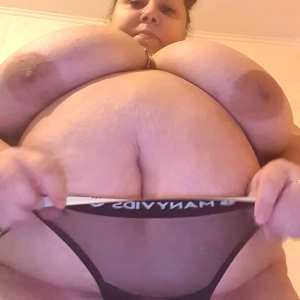 lorabbw Nude OnlyFans Leaks