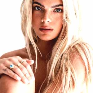 louisa-johnson Nude OnlyFans Leaks