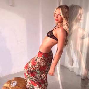 louisa-johnson Nude OnlyFans Leaks