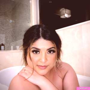 lucia-yanez Nude OnlyFans Leaks