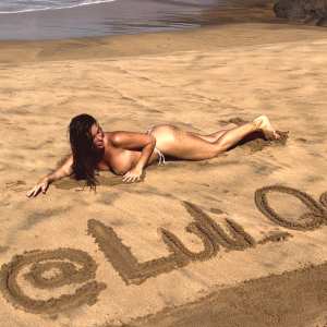 luli-qos Nude OnlyFans Leaks