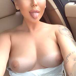 madalinaiorga98 Nude OnlyFans Leaks