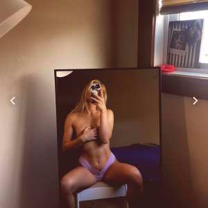 mae-222 Nude OnlyFans Leaks