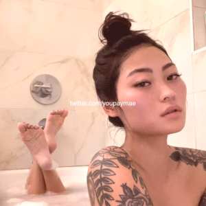 mae-col Nude OnlyFans Leaks