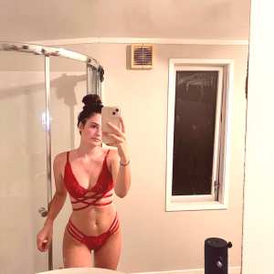 maiamackeenzie Nude OnlyFans Leaks