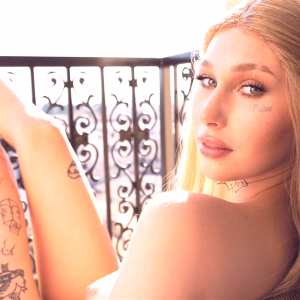 malory-malibu Nude OnlyFans Leaks